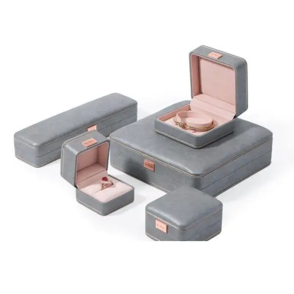 Custom Italian Grey Leather Earring Boxes — OEM Private Label Jewelry Packaging Custom grey leather earring boxes with personalized logo branding and foam insert lining for jewelry retail packaging
