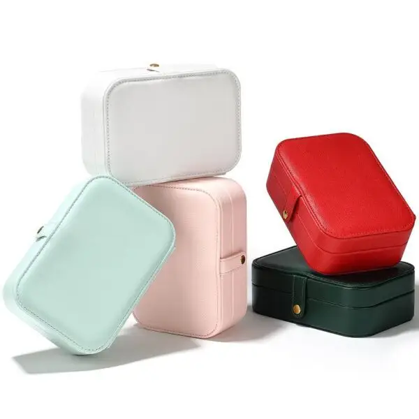 Textured Leather Travel Jewelry Case – Custom OEM Packaging Textured leather travel jewelry case with custom branding, foam inserts, and professional hardware closure