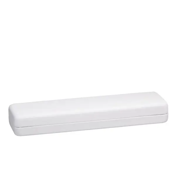 Premium leatherette rounded bracelet box with soft-touch finish, custom logo option, and foam interior – ideal for jewelry packaging