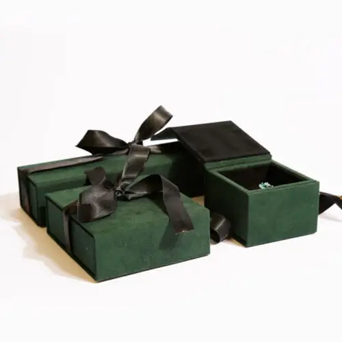 Custom magnetic closure jewelry boxes with foam inserts and logo branding – luxury rigid packaging