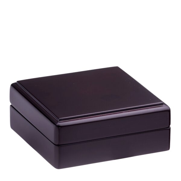 Piano-Finish Wooden Jewelry Box with Flat Pad Insert – Custom & OEM Regal Collection Premium piano-finish wooden jewelry box with flat pad insert, custom branding available