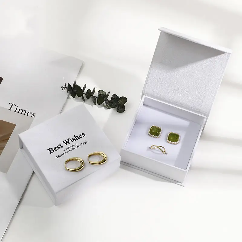 Recyclable magnetic flip-top jewelry paper boxes with custom branding, logo printing, and foam inserts for retail gift packaging