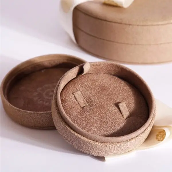 Luxury Round Jewelry Set Boxes – Custom OEM Packaging for Retailers Luxury round custom jewelry set boxes with logo branding, available in multiple materials and finishes