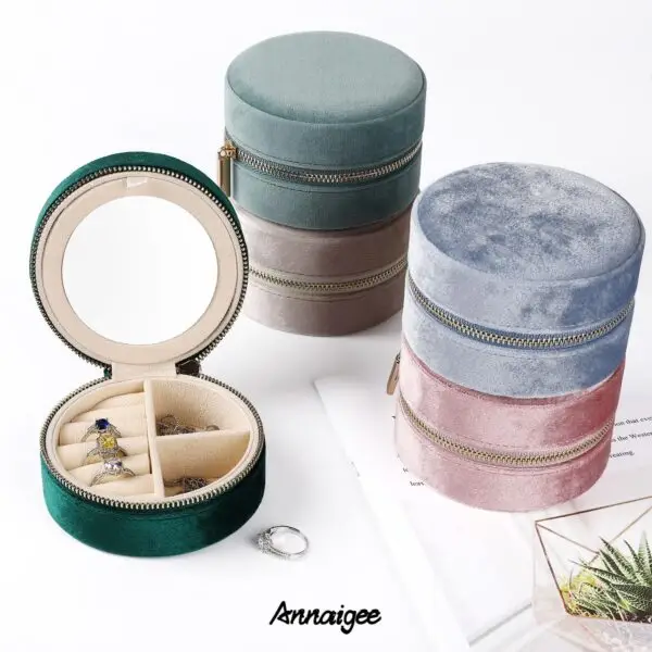 Custom round double-layer travel jewelry case with velvet lining and embroidered branding for retail and bridesmaid gift packaging