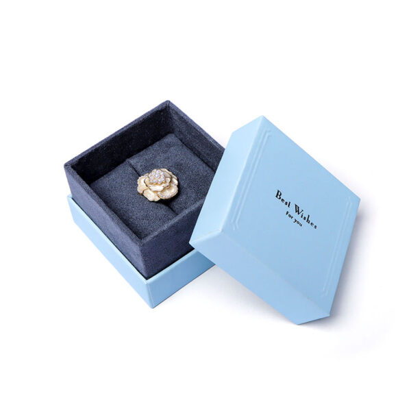 Custom Silver Metallic Gift Boxes for Jewelry Packaging – Wholesale OEM Silver metallic gift boxes for jewelry packaging with custom logo branding and foam inserts