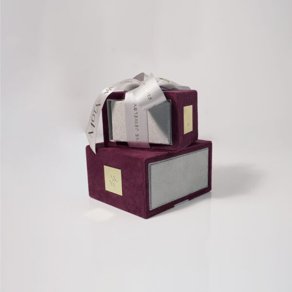 Custom Slide Jewelry Boxes for Bracelets & Rings – Luxury Rigid Packaging Custom luxury slide drawer jewelry boxes for bracelets and rings with branded packaging options
