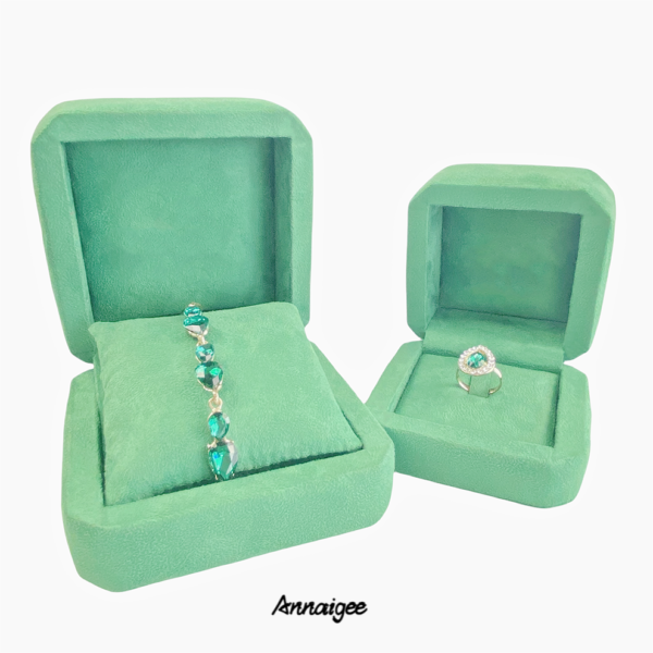 Custom Suede Minimalist Earring Box with Full Logo Branding Premium suede minimalist earring box with custom logo branding for jewelry brands