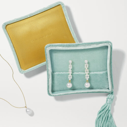 Custom Luxury Velvet Travel Jewelry Box with Satin Lining – Portable Gift Packaging Premium custom velvet travel jewelry box with satin lining, logo branding, and foam insert for jewelry brands