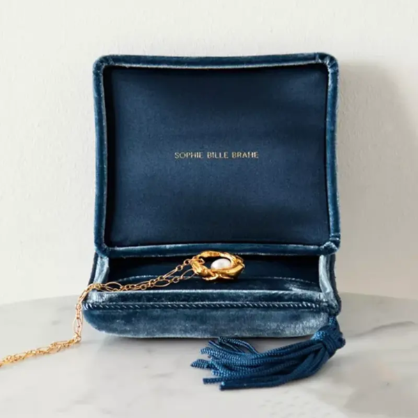 Custom Velvet Jewelry Box - Wholesale Private Label & OEM Premium custom velvet jewelry boxes with logo printing, foam inserts, and protective lining for wholesale packaging