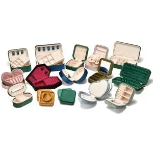Luxury velvet jewelry boxes with custom logo printing — premium wholesale packaging for jewelry brands and retailers