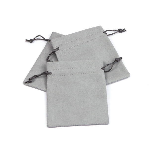 Custom velvet jewelry pouch with logo printing, factory-direct wholesale