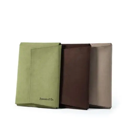 Custom velvet jewelry pouches with embroidered logo, multiple colors and closures for wholesale jewelry packaging