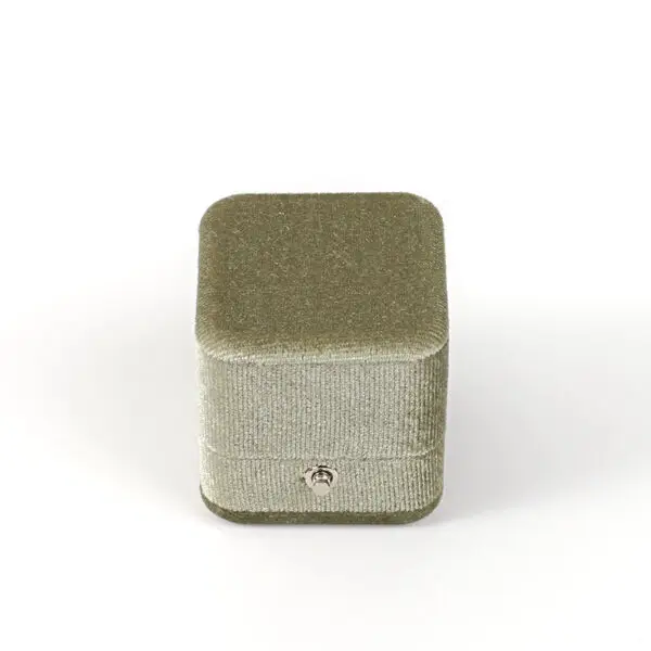 Custom Velvet Ring Boxes for Jewelry Retailers – Wholesale & OEM Available Custom velvet ring boxes in multiple colors with personalized logo printing and foam inserts