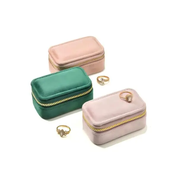 Velvet Ring Travel Case – Custom Portable Jewelry Storage Velvet ring travel case with custom branding – portable jewelry storage for brands and retailers