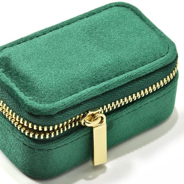 Velvet ring travel case with custom branding – portable jewelry storage for brands and retailers