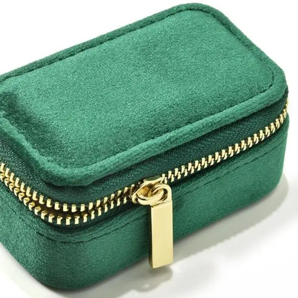 Velvet Ring Travel Case – Custom Portable Jewelry Storage Velvet ring travel case with custom branding – portable jewelry storage for brands and retailers