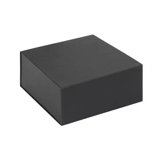 Foldable magnetic jewelry gift box with custom logo branding, luxury cardboard packaging for retail jewelry brands