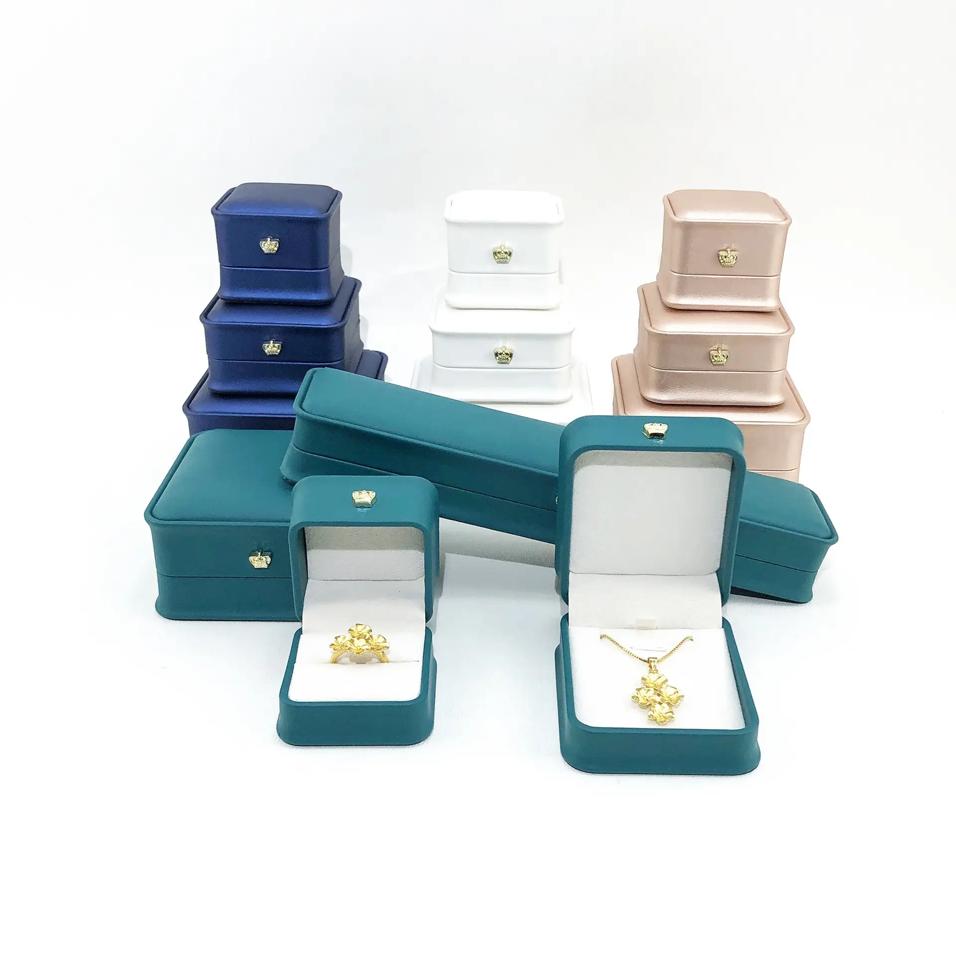 Custom Leatherette Bracelet & Watch Display Tray | Wholesale Jewelry Packaging