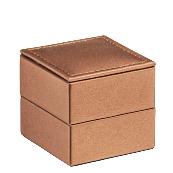 Luxury Leather Ring Clip Box – Custom OEM Jewelry Packaging Black luxury leather ring clip box with embossed logo and velvet interior for high-end jewelry retail packaging