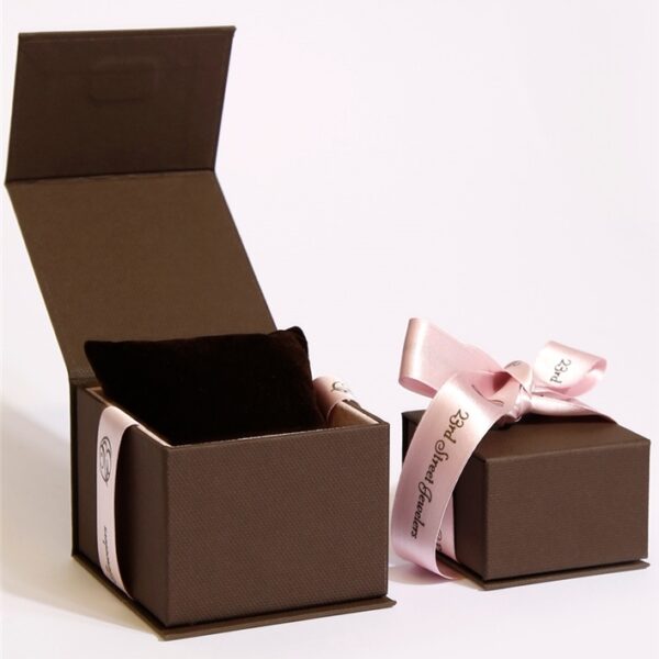 Custom magnetic closure rigid gift boxes for jewelry with branded logo print, foam insert, and luxury presentation packaging