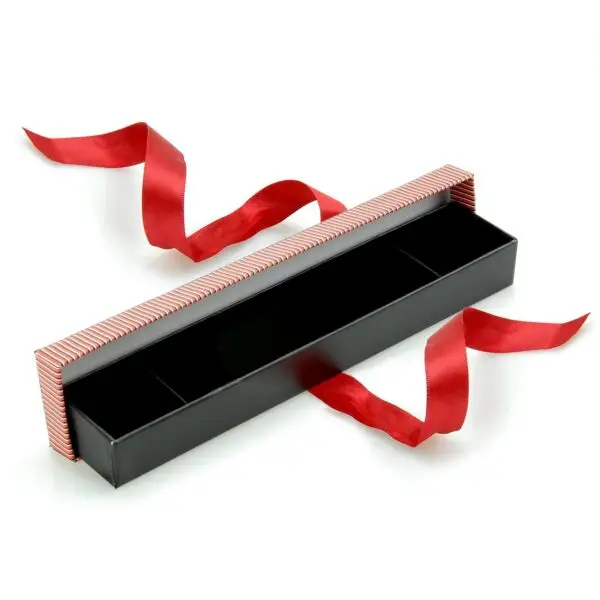 Striped Bow Bracelet Packaging Box – Custom Print & OEM Ready Custom striped bow bracelet box with premium rigid construction, customizable inserts, and full-color print branding options